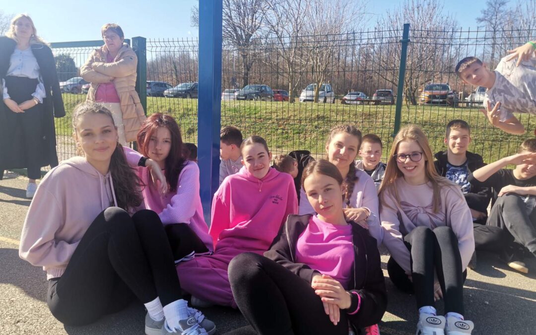 Dan ružičastih majica